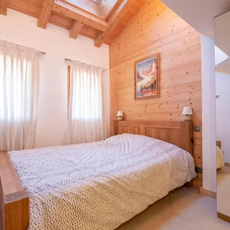 And Spacious In Mont Blanc 木屋